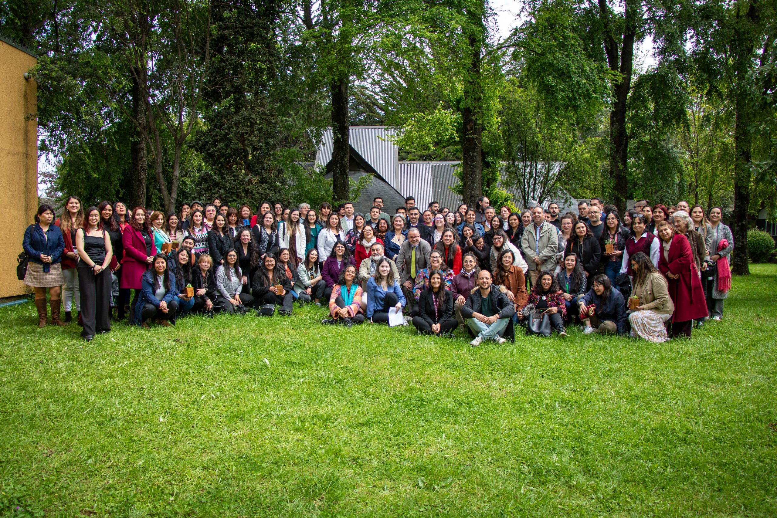 Equipos educativos del sur de Chile fortalecen comunidades de bienestar
