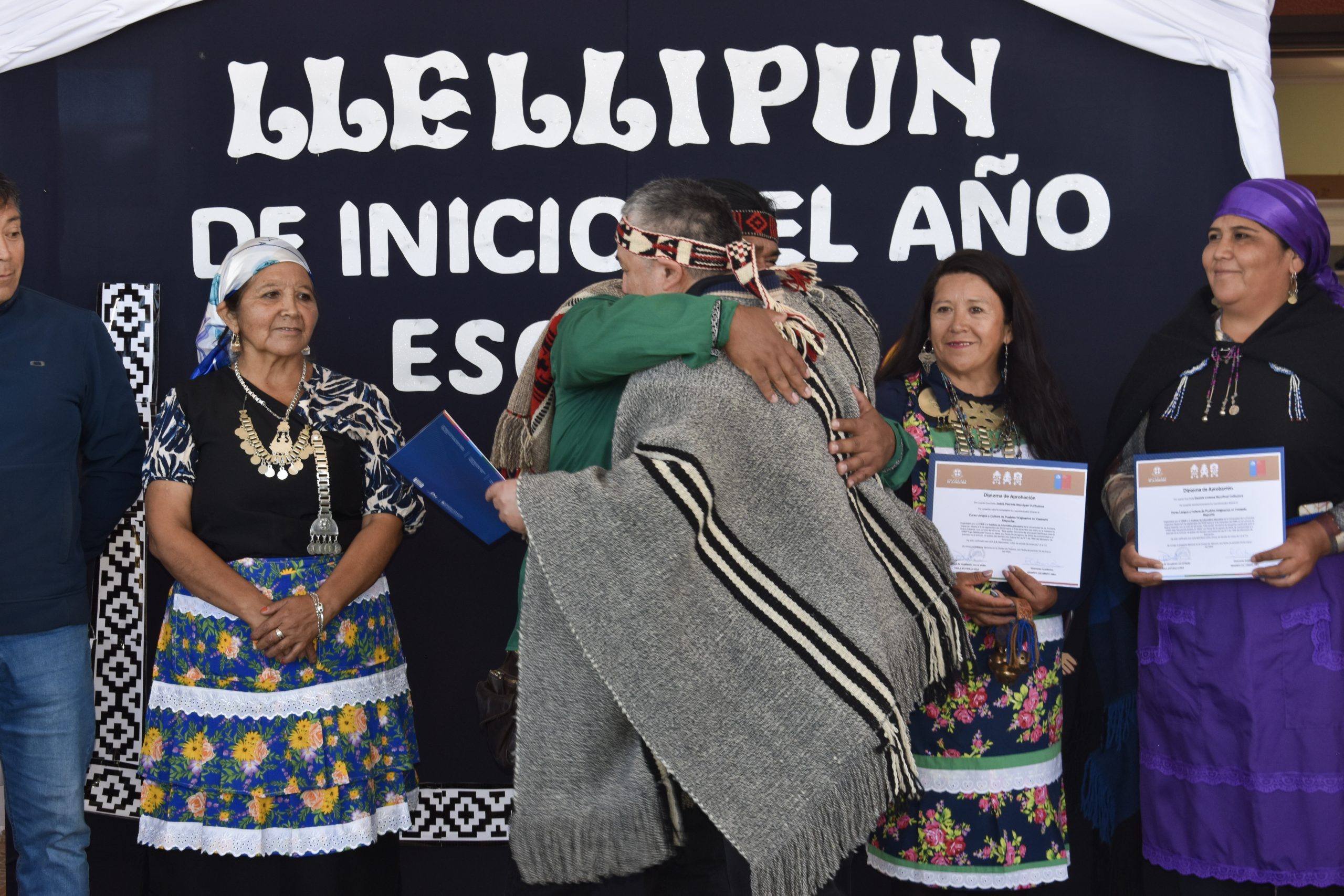 Educadores tradicionales reciben certificación en Lengua y Cultura de Pueblos Originarios en La Araucanía y Biobío